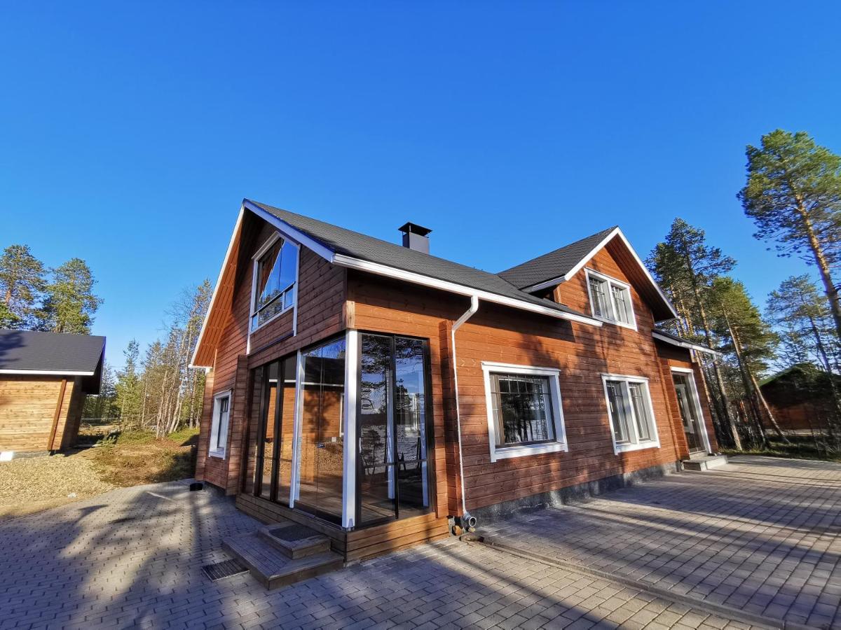 Autumn Leaf Ivalo Exterior foto